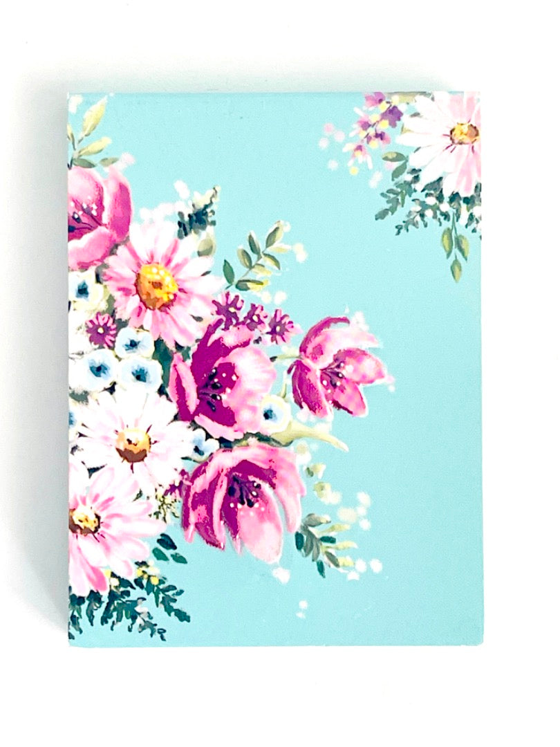 Pocket Florals Notepad with Magnetic Closure Plain Pages - Flower Bouquet